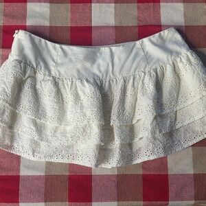 Edikted Micro Mini Skirt Small White Eyelet Cream Lace Tiered Ruffle Y2K Boho